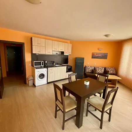 Cozy - St6 Апартаменты *