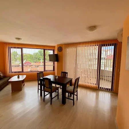 Cozy - St6 Apartment Primorsko