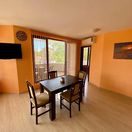 Cozy - St6 Apartment Primorsko